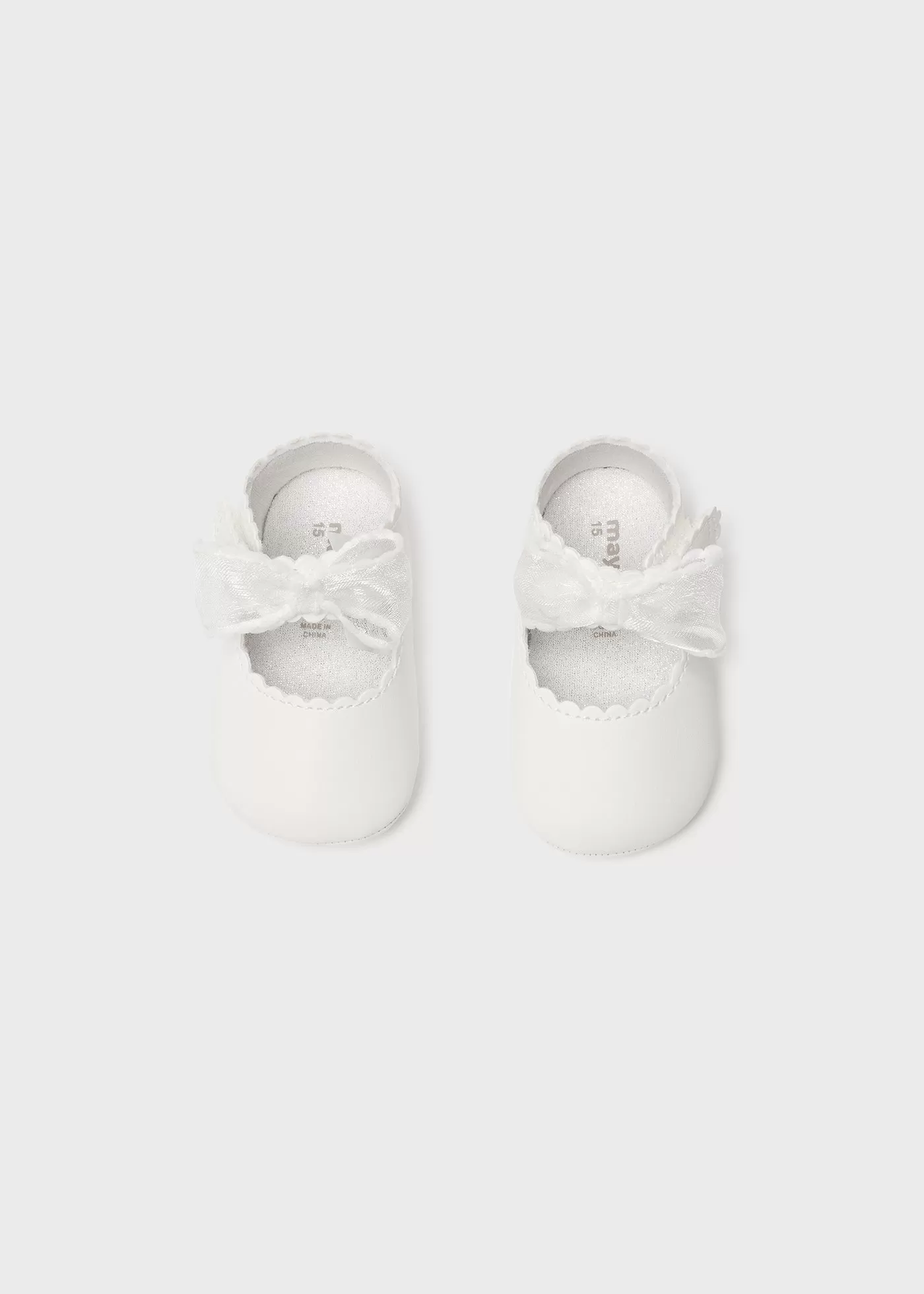 9742 - Bow mary jane for newborn girl - White