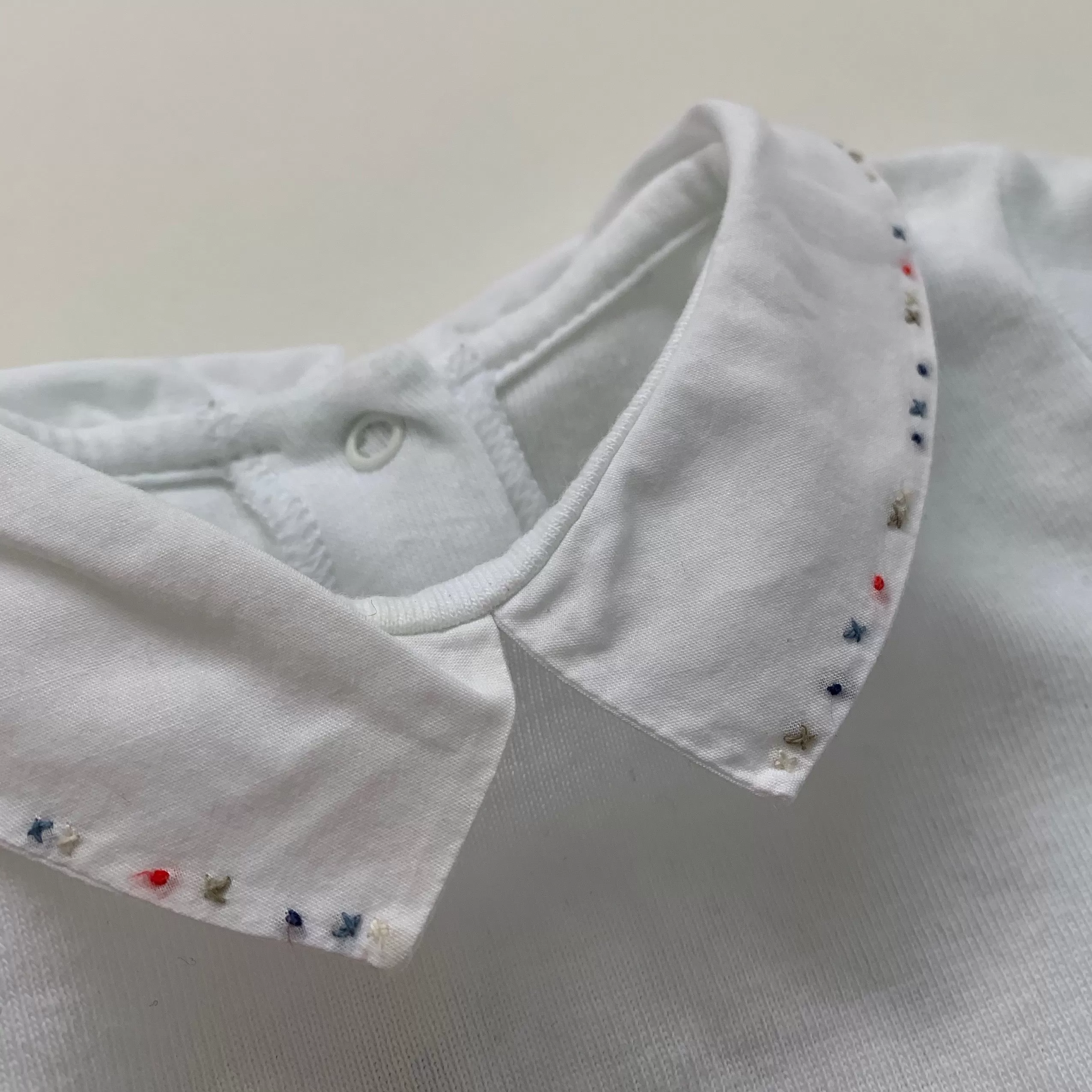 Bonpoint Short Sleeve Bodysuit With Collar: 6 Months