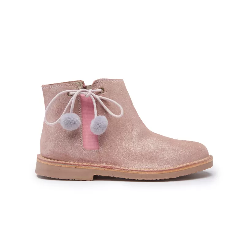 PomPom Chelsea Boots in Rose