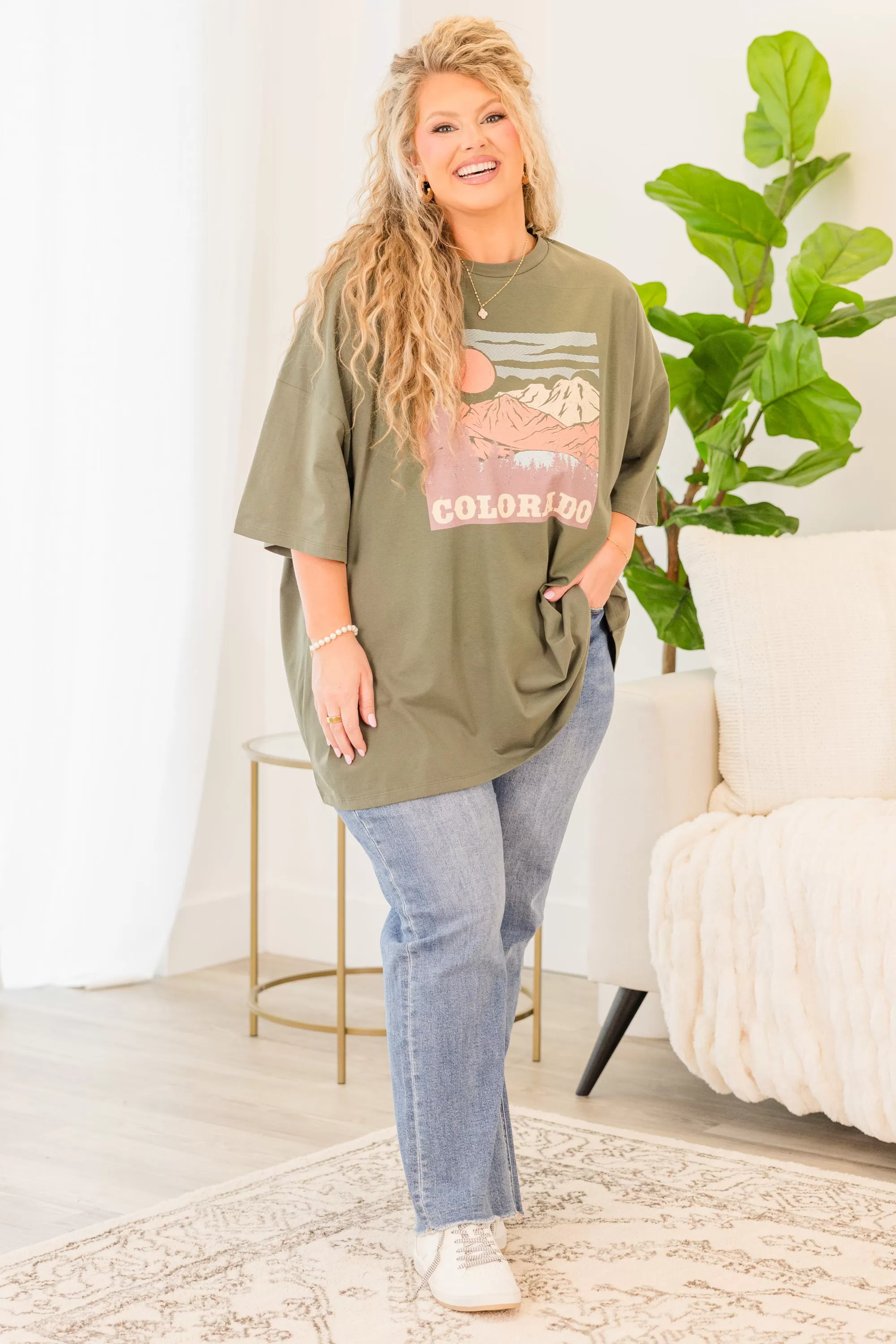 Rocky Mountain Boyfriend Tee, Moss