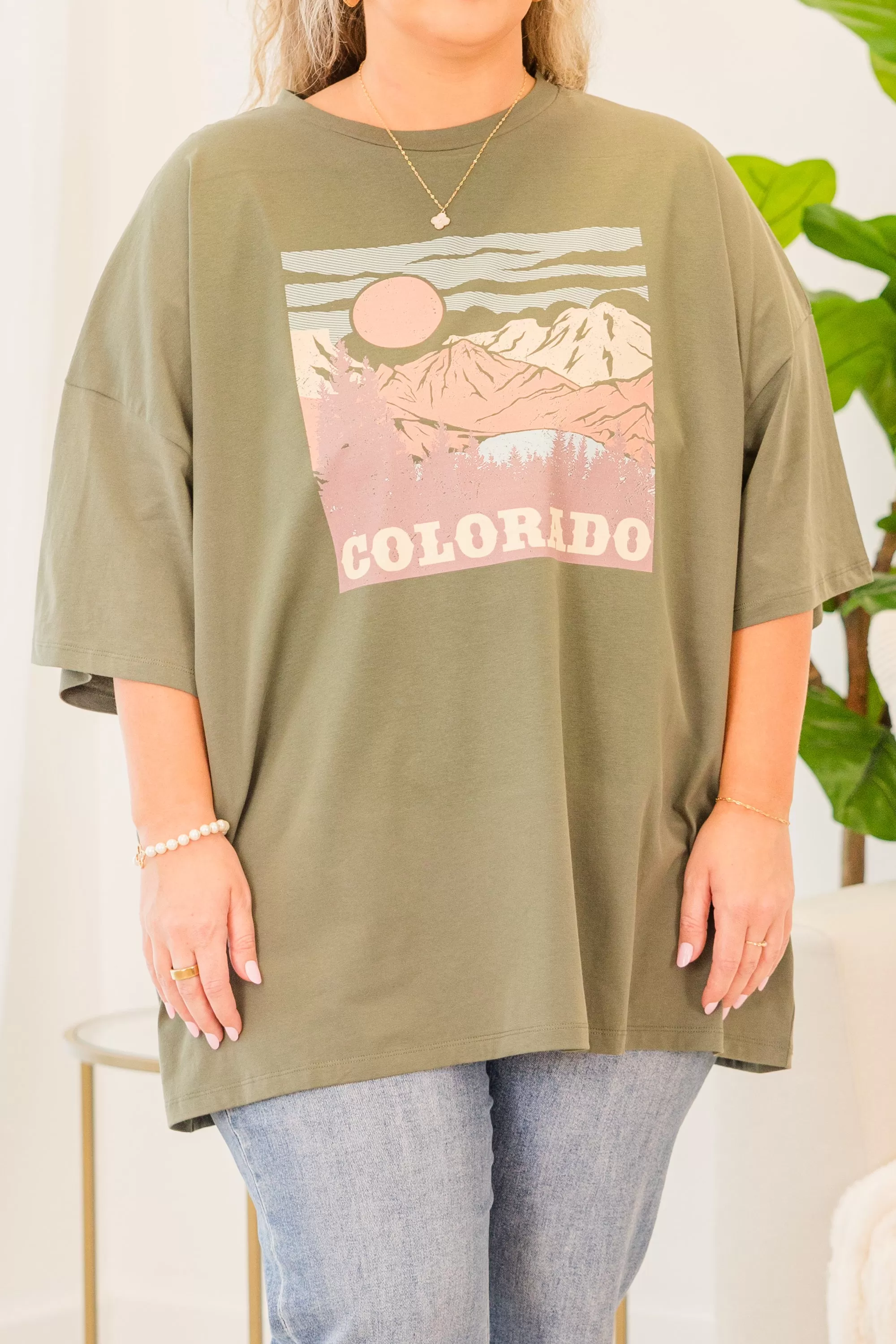 Rocky Mountain Boyfriend Tee, Moss