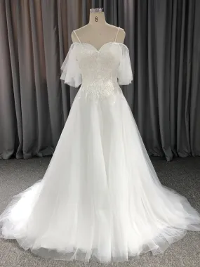 Trapèzes Bretelles Spaghetti Col Cœur Dentelle Tulle Robe de Mariée avec Traîne de Balayage