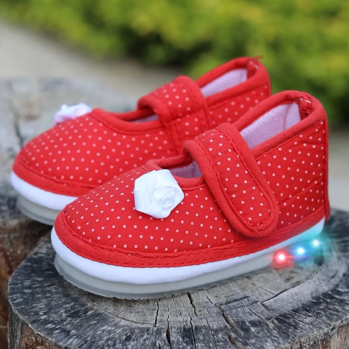 Urbanfeet's Kids LED Light Shoes with Chu Chu Music Sound & Polka Dot Print for Baby Girls and Boys (for 12-24 Months)